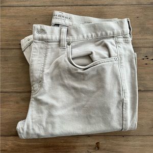 Banana Republic The Traveler Pant Skinny Fit